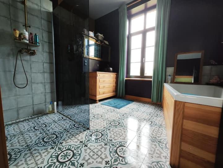 Chambre Spacieuse Avec Vue Sur Clocher Apartment Verchin Ngoại thất bức ảnh